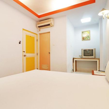 Mutiara Sari Hotel Makassar Esterno foto