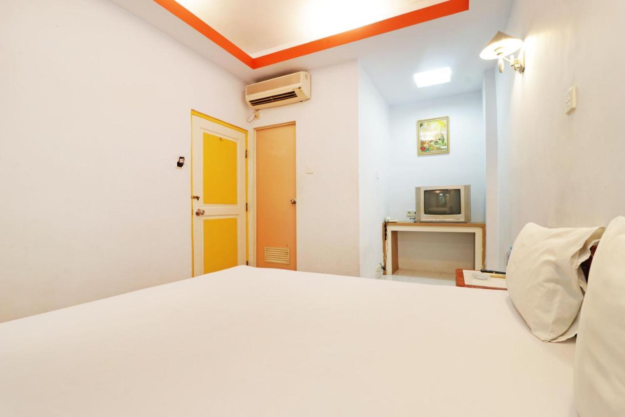 Mutiara Sari Hotel Makassar Esterno foto