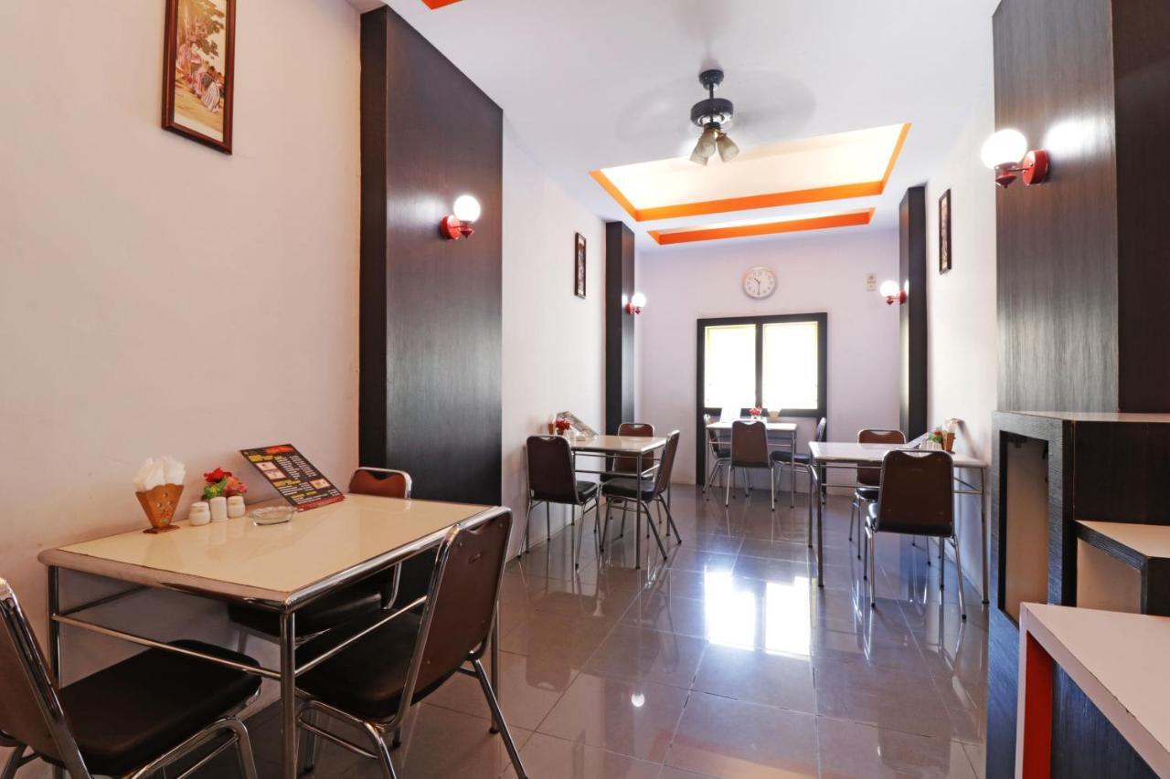 Mutiara Sari Hotel Makassar Esterno foto